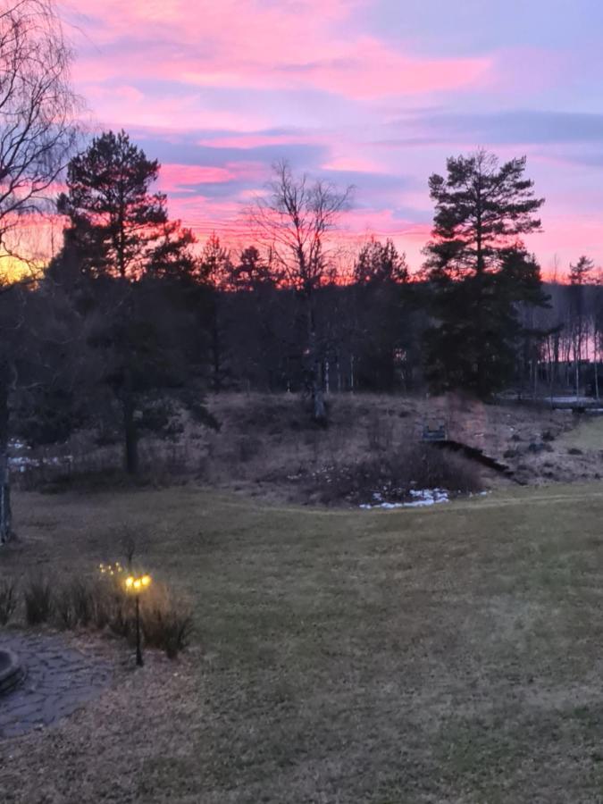 Skogsbrynet B&B, Bredsjoe Nya Herrgard Hällefors Exterior photo