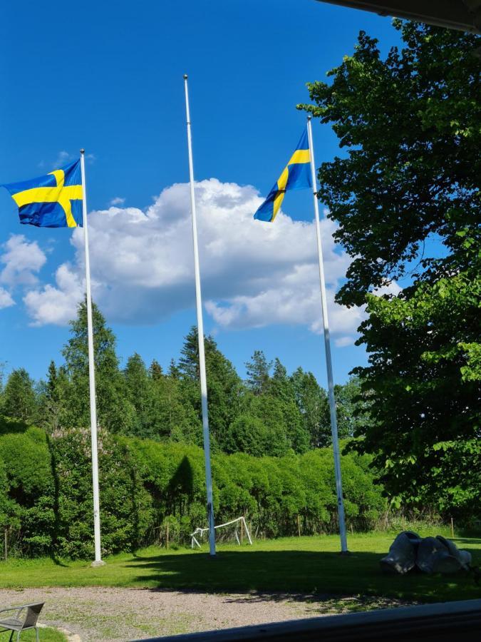 Skogsbrynet B&B, Bredsjoe Nya Herrgard Hällefors Exterior photo